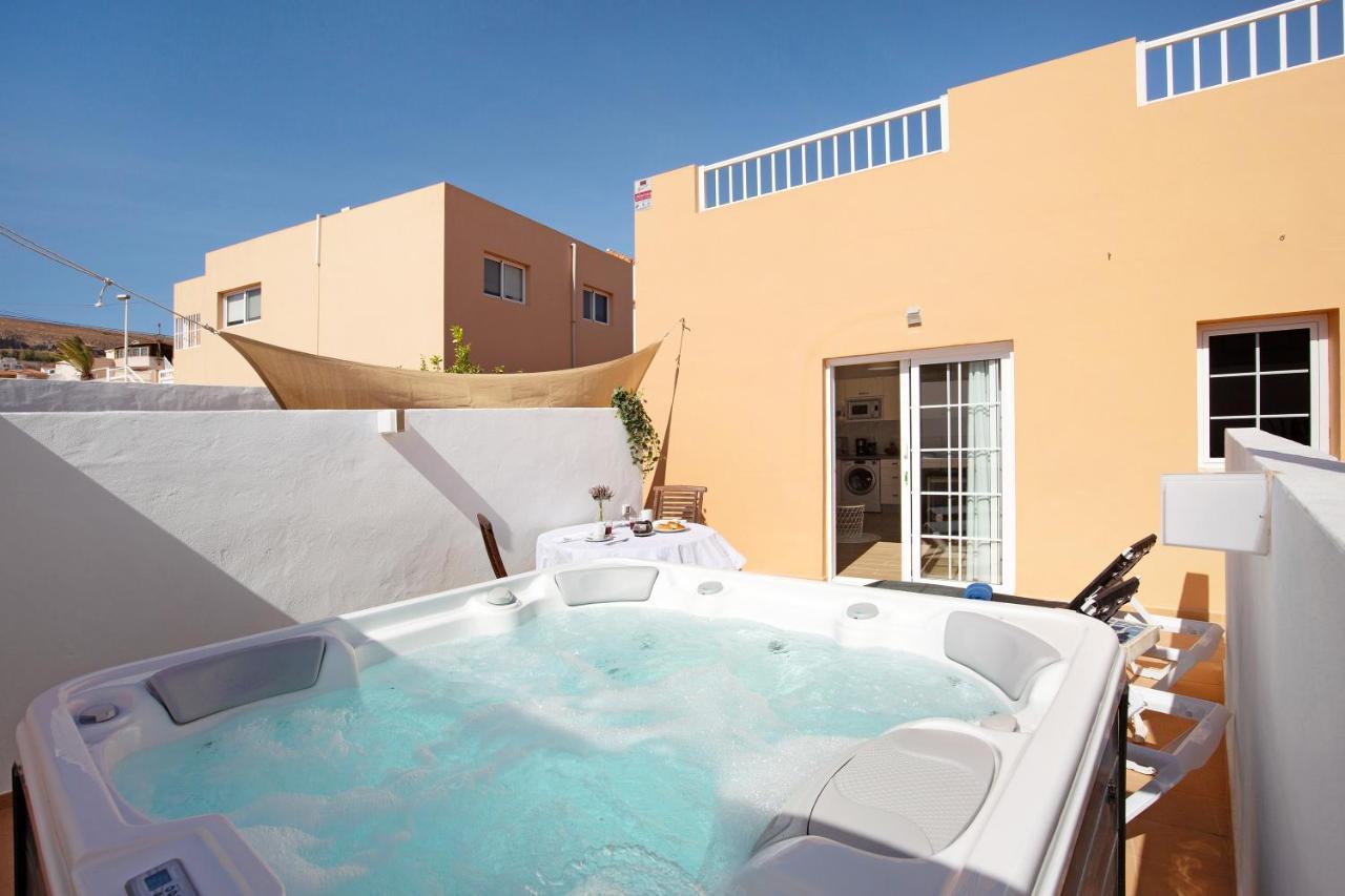 Apartment El Naranjo Con Jacuzzi Tarajalejo